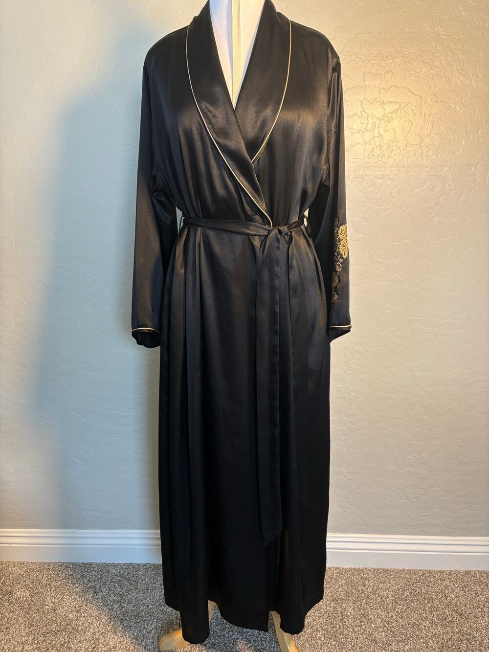 Y2K Halston 1X Black Satin Robe Long Belted Gold Embroidery Plus Size Loungewear